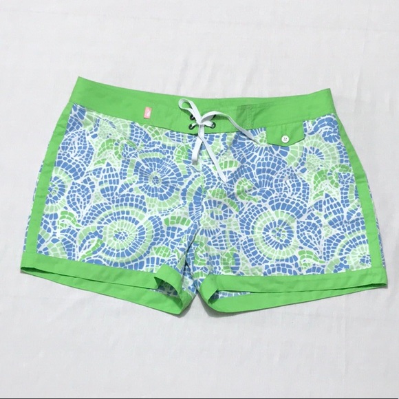 Vineyard Vines Pants - NWT VINEYARD VINES LADIES MOSAIC BOARD SHORTS, L